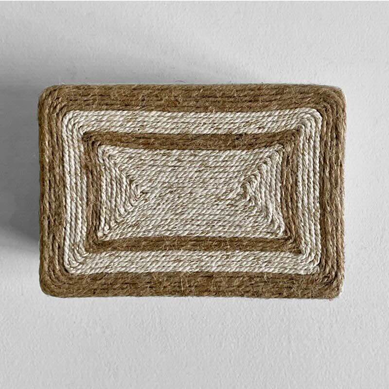 Tapa de la caja Soren forrada en cuerda